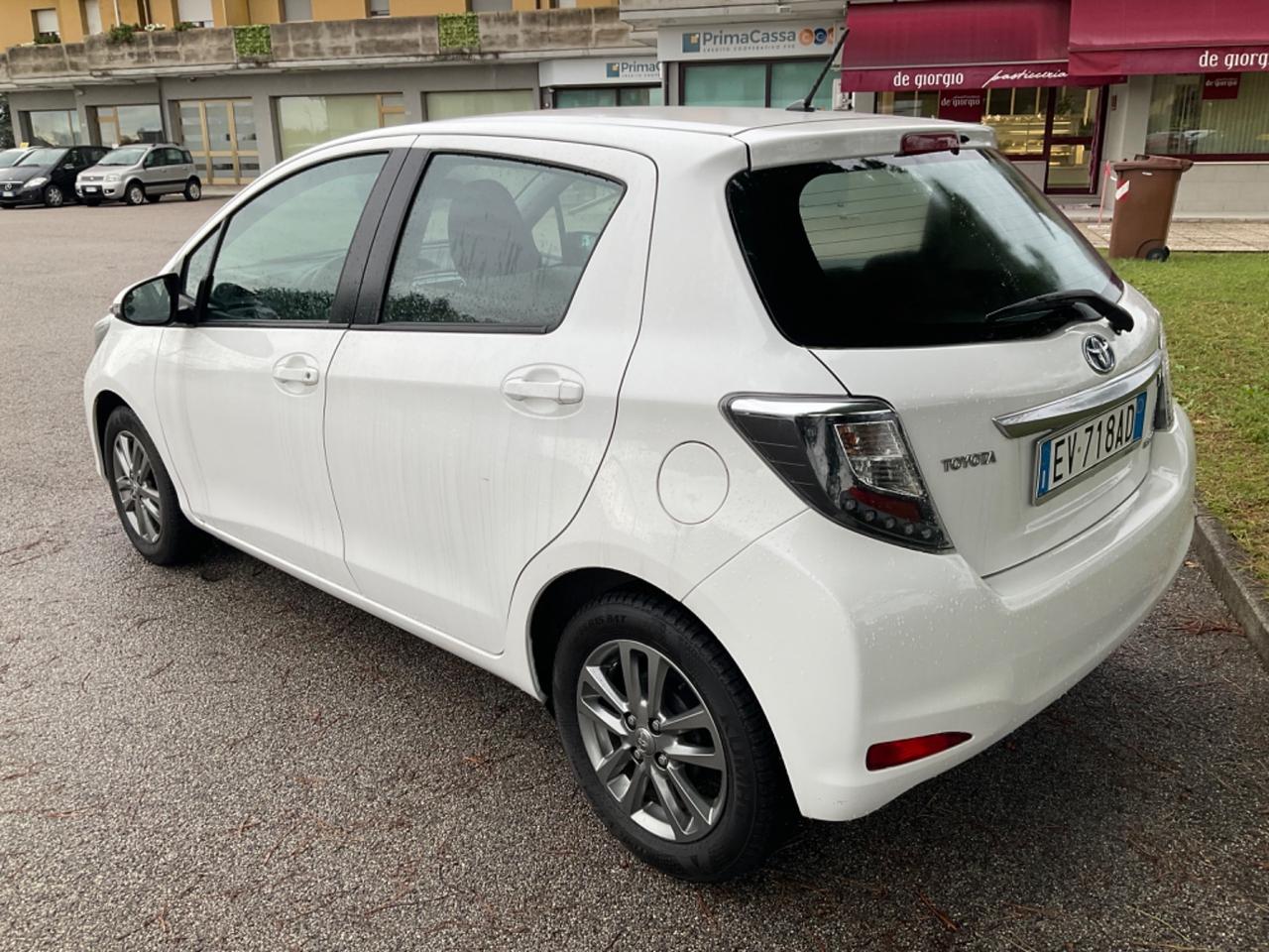 Toyota Yaris 1.0 5 porte Lounge