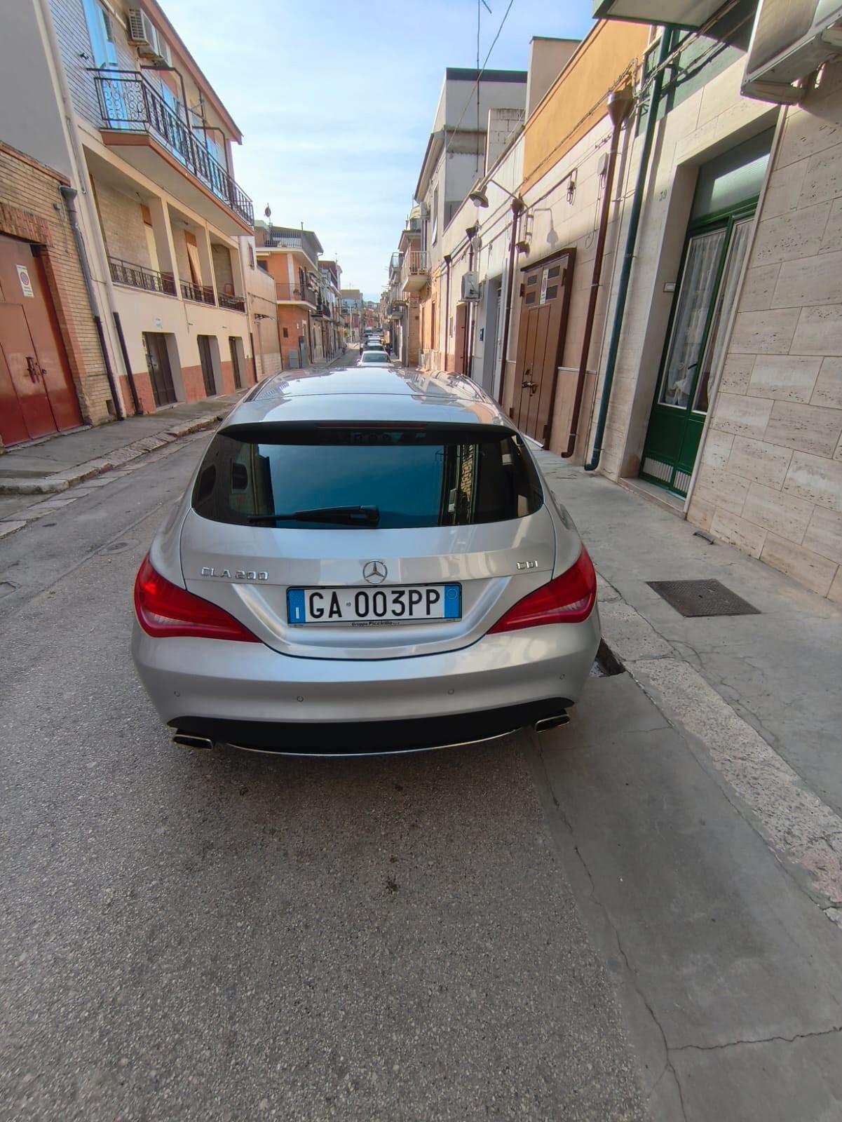 Mercedes-benz CLA 200 CDI S.W. Premium cv 136 cambio manuale