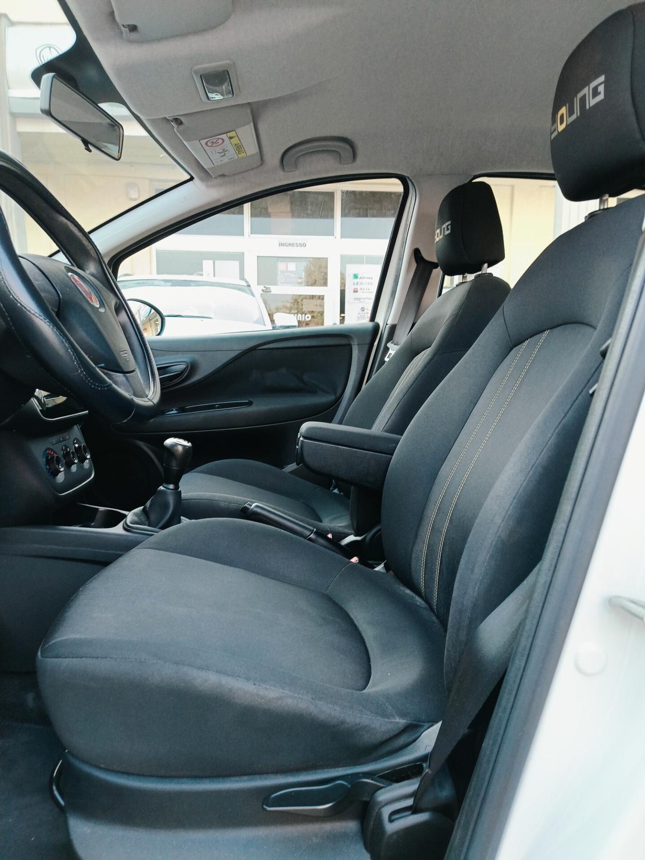 Fiat Punto 1.3 MJT II 75 CV 5 porte Young