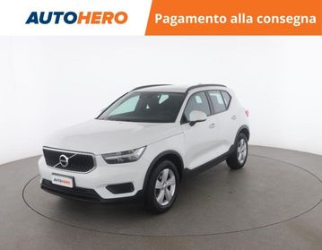 VOLVO XC40 T2 Momentum Core