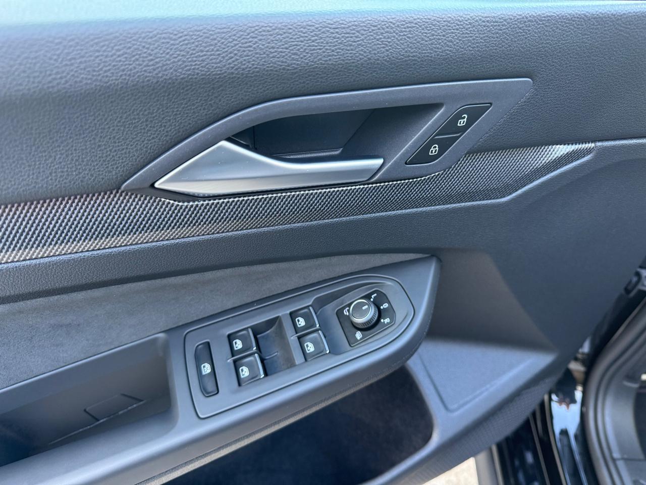 Volkswagen Golf GTI 2.0TSI 265CV DSG