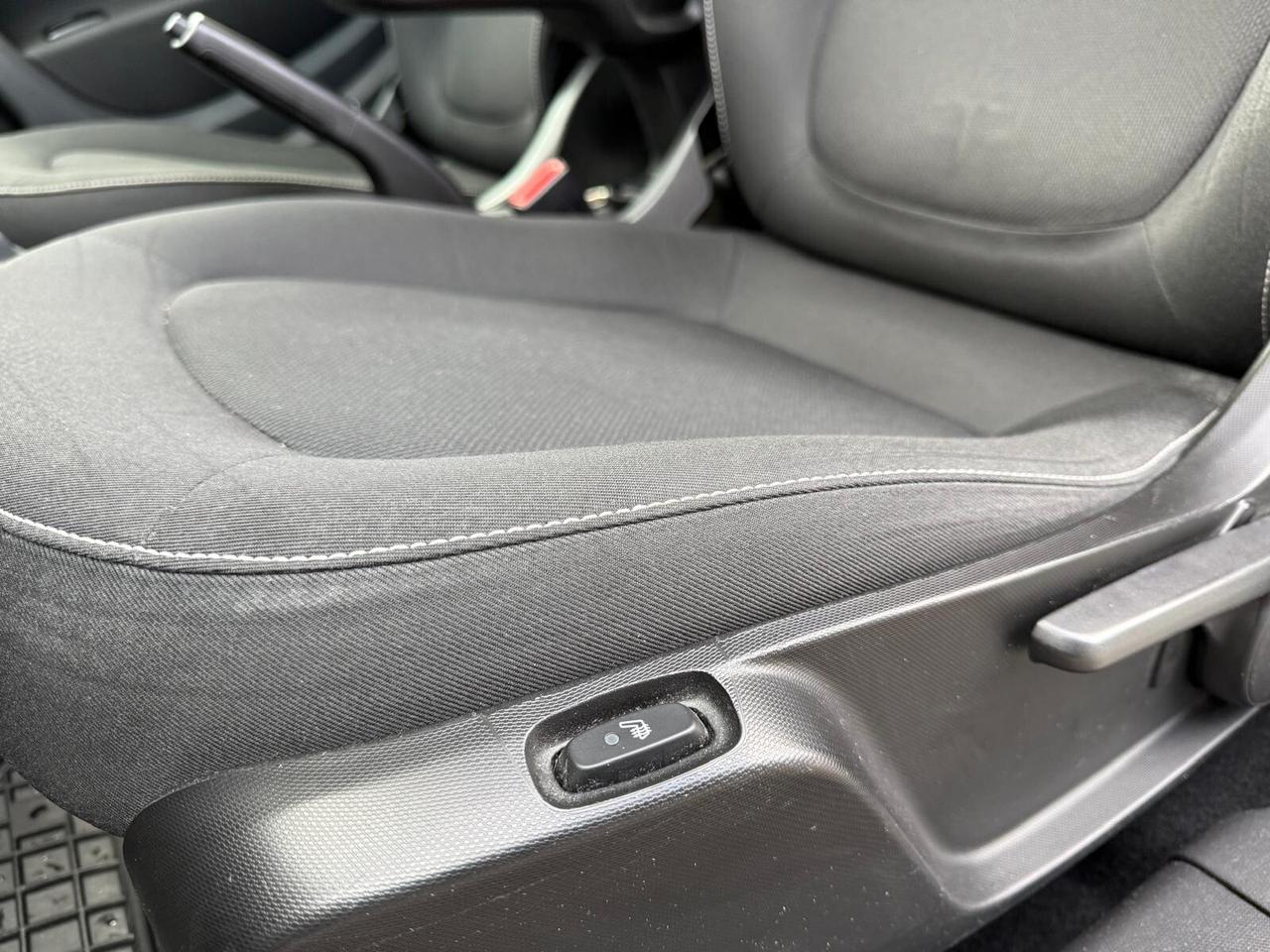 Smart ForTwo 1.0 71cv Coupe Clima cambio Auto Full led tetto panoramico