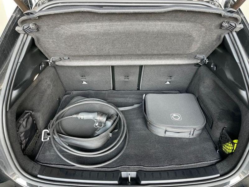 Mercedes-Benz EQA 250 + Premium Plus