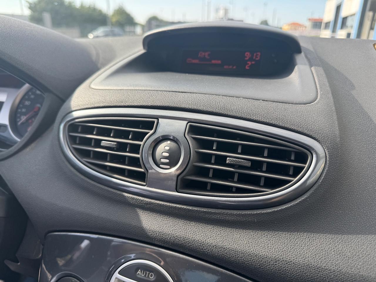 Renault Clio Le Iene 1.2 Benzina 16V 75CV 5p. Man.