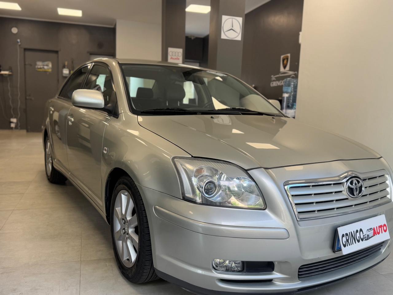 Toyota Avensis 1.8 16V