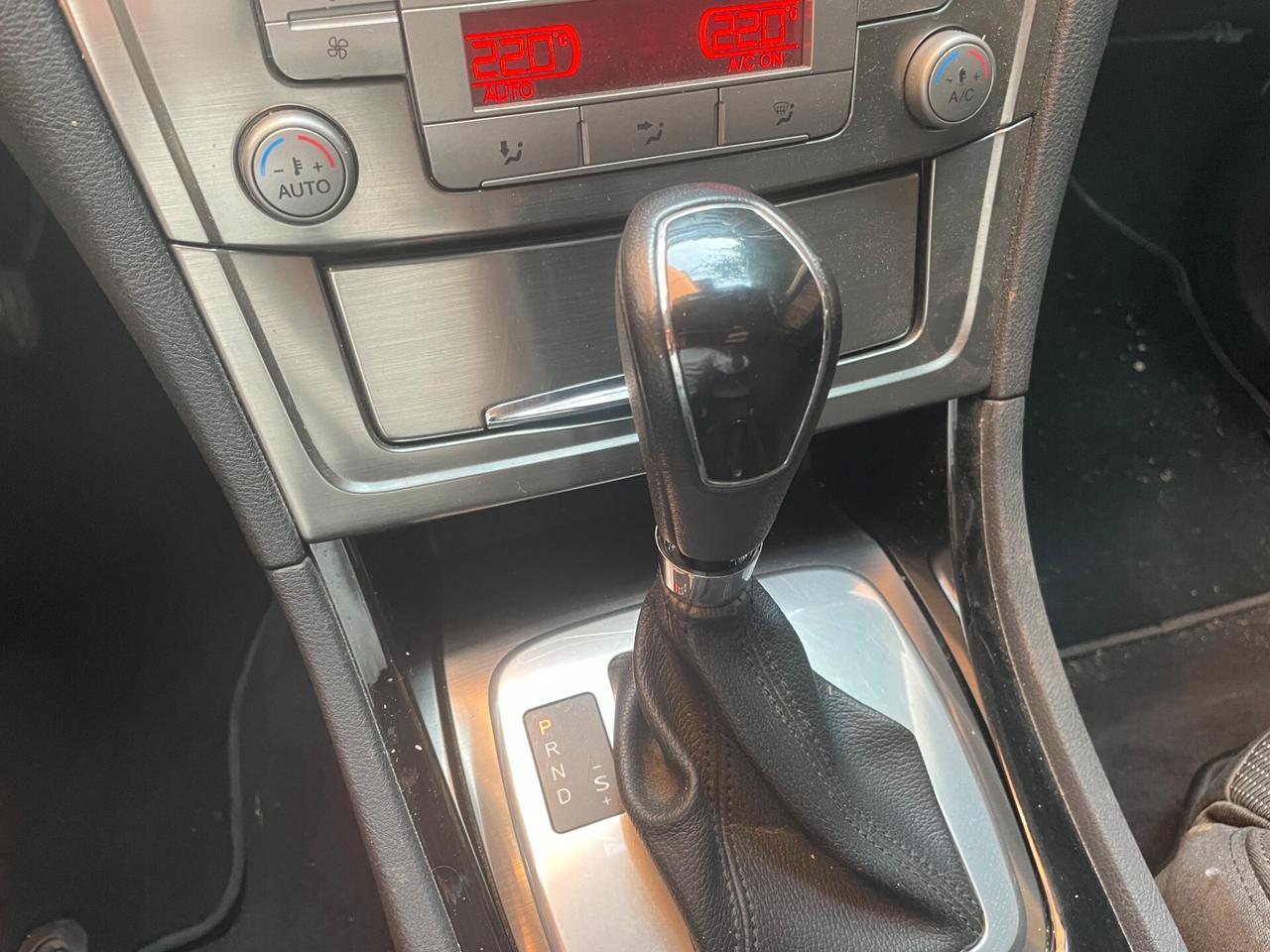 Ford Mondeo 2.0 TDCi 140 CV 6tronic Station Wagon Titanium DPF
