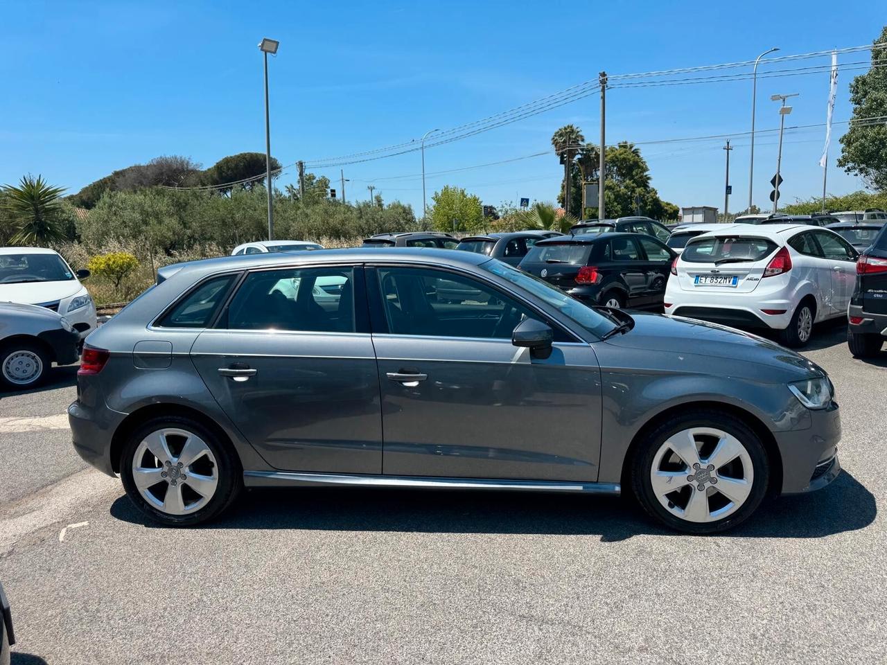Audi A3 SPORTBACK 1.6 TDI 105CV AMBITION 2013