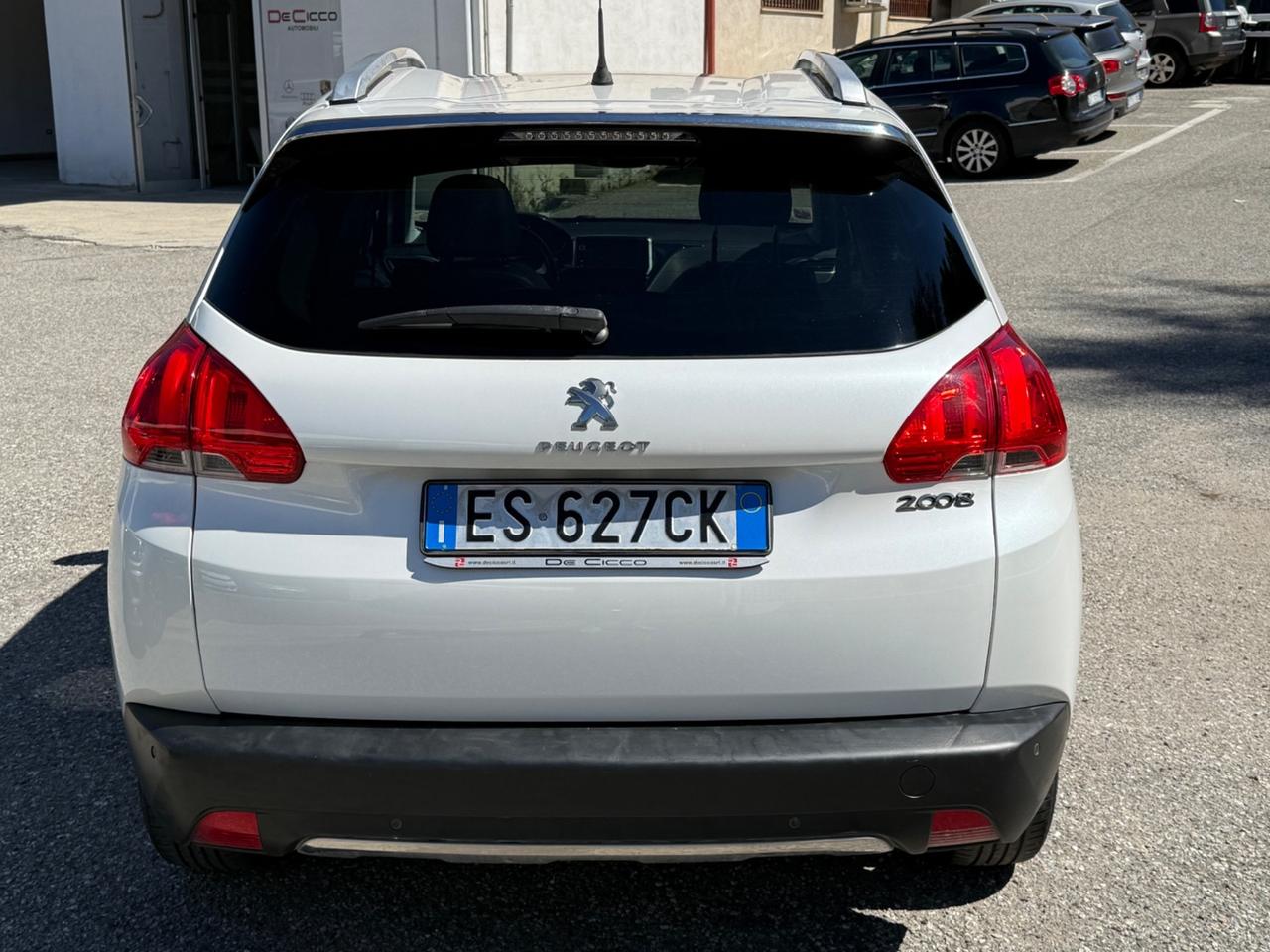 Peugeot 2008 1.2 VTi 82CV Allure