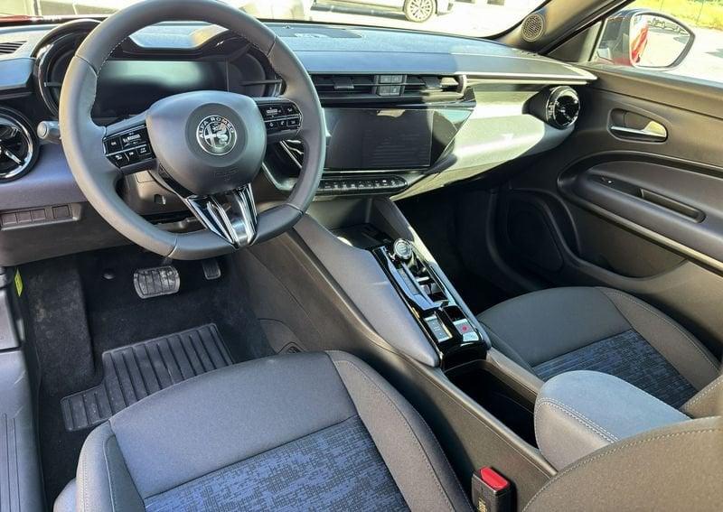 Alfa Romeo Junior Ibrida 1.2 145CV Hybrid eDCT6