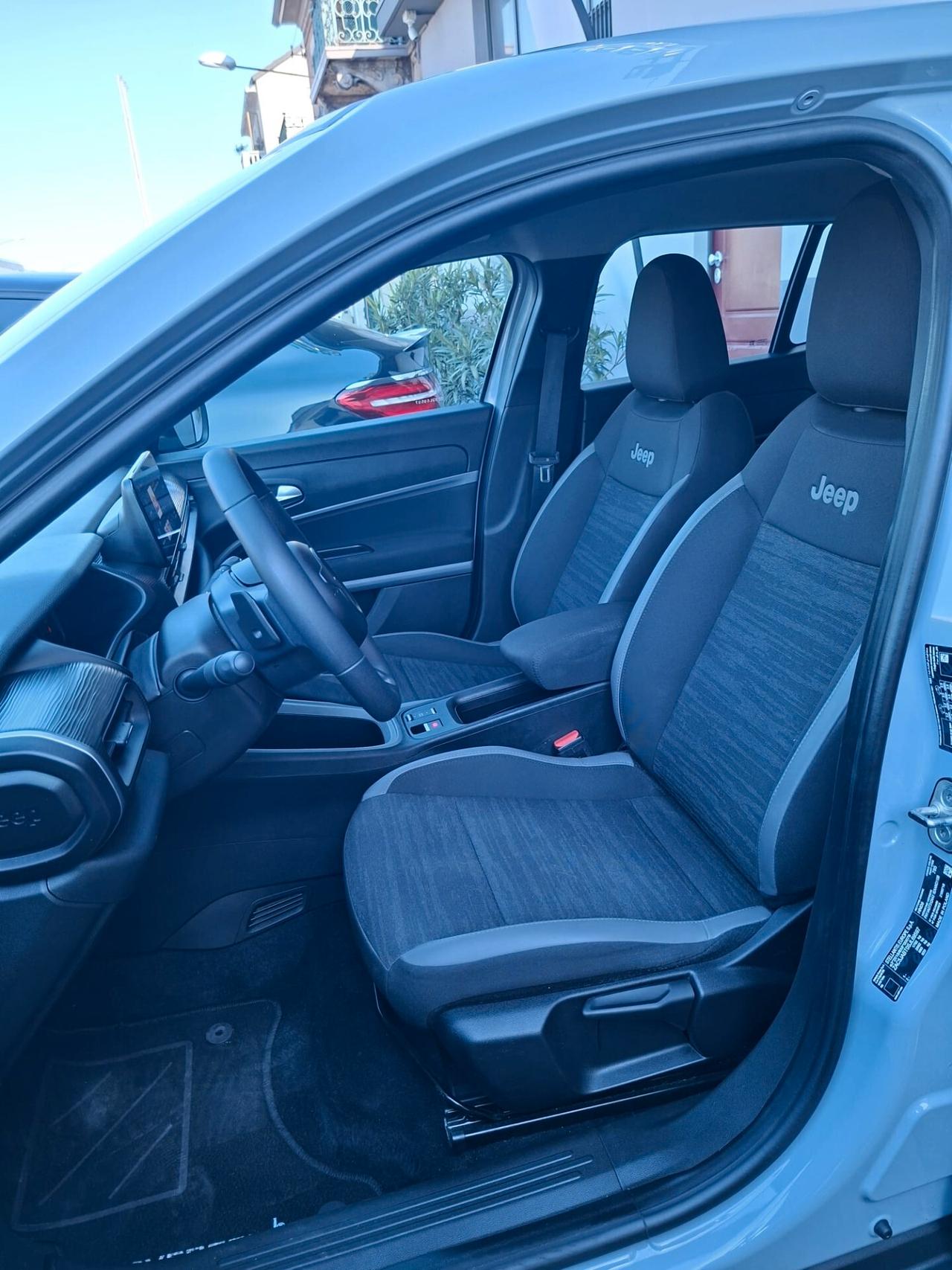 Jeep Avenger 1.2 Turbo 110 CV MHEV Altitude