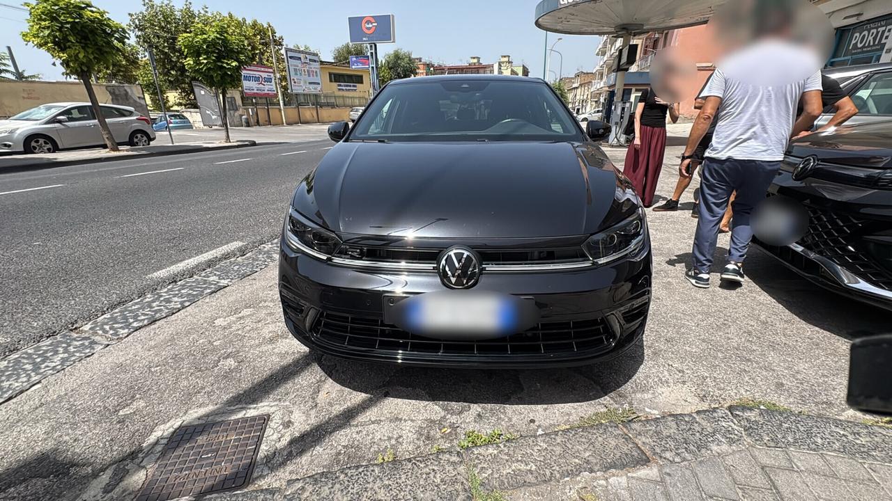 Volkswagen Polo 1.0 TSI R-Line BENZINA AUTOMATICA 2023 USATO