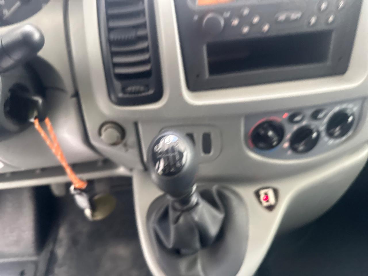 Opel Vivaro 1.9 CDTI/80CV PC-TN Combi