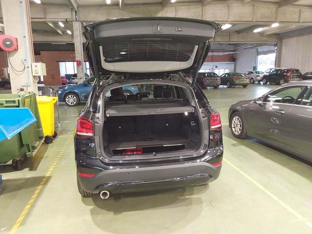 BMW X1 16D 115CV S-DRIVE 6M. BUSINESS ADVANTAGE ( FARI LED - NAVI - PDC - PELLE - AMBIENT LIGHTS )