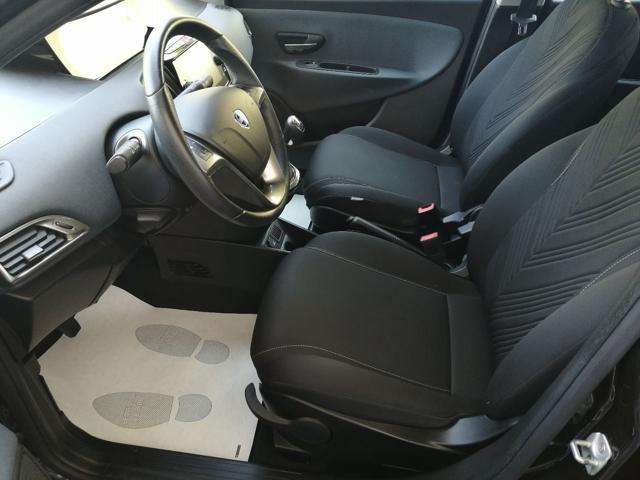 LANCIA Ypsilon 1.0 FireFly 5 porte S&S Hybrid Ecochic Gold