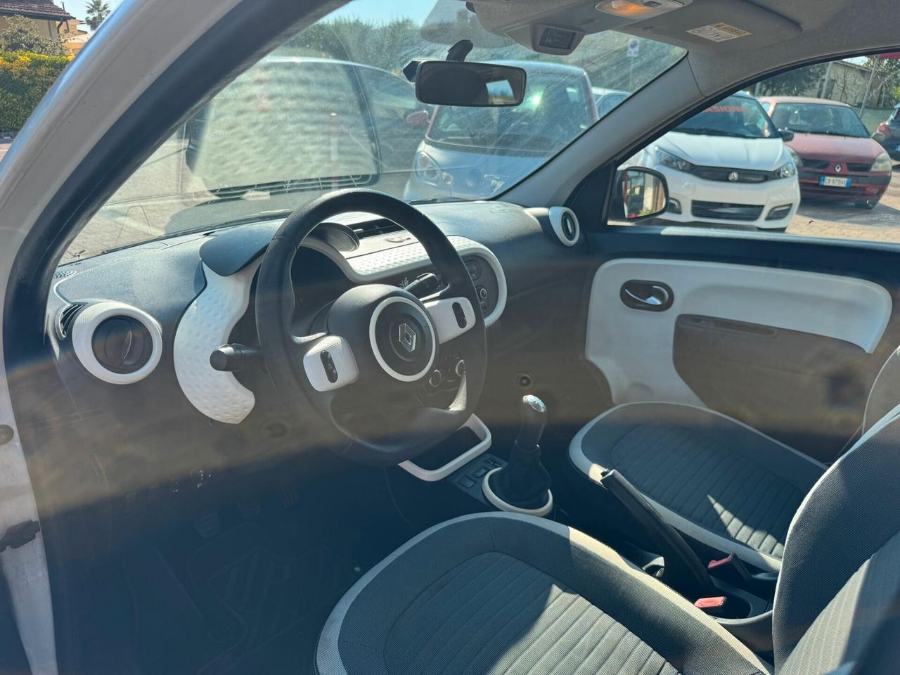 Renault Twingo 1.0 SCe Live OK PER NEOPATENTATO