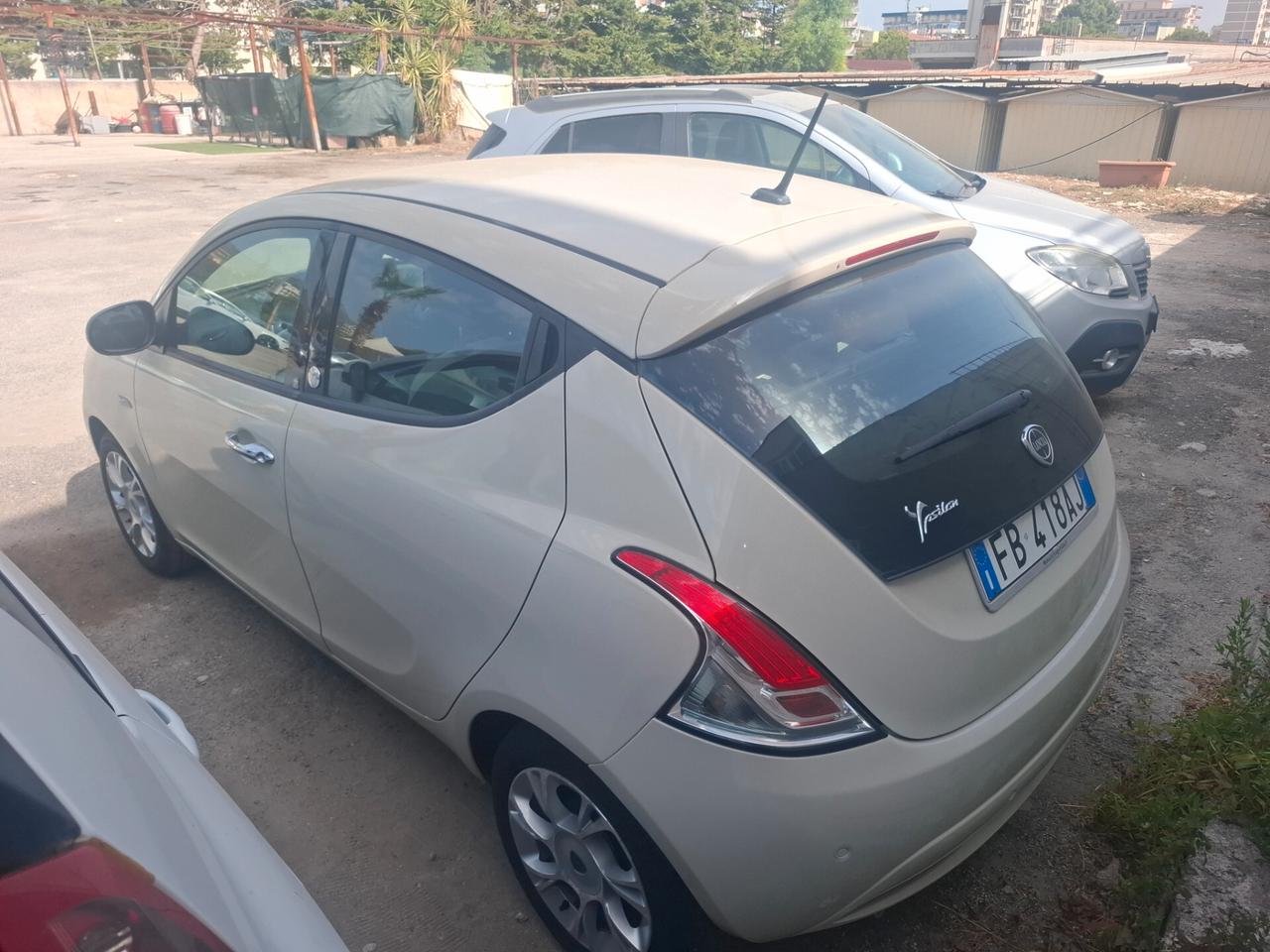 Lancia Ypsilon 1.2 69 CV 5 porte Silver 2016