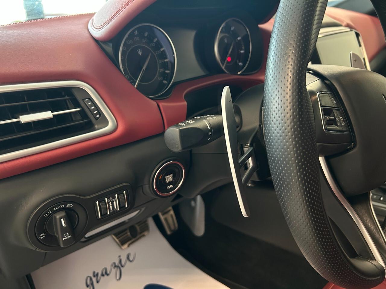 Maserati Ghibli V6 3.0 Modena 350CV