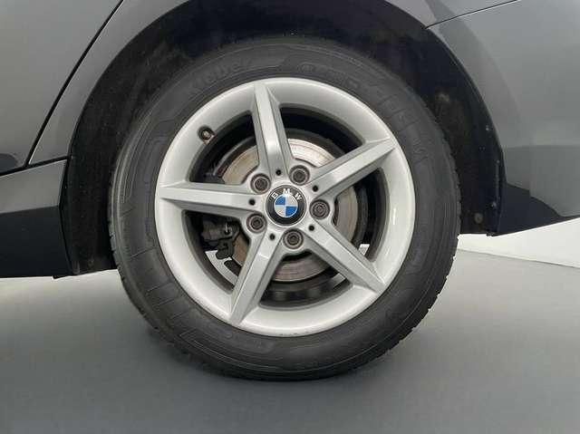 BMW 116 d 5p Advantage + Navi + LED + Volante e Cambio MSport