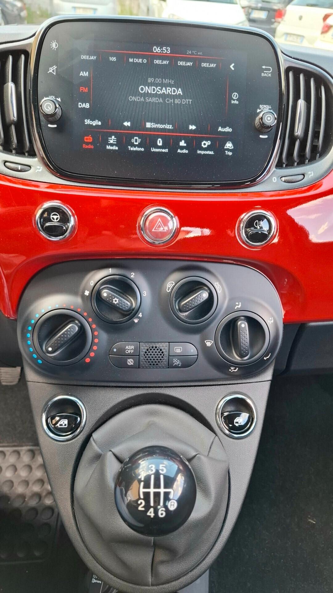 FIAT 500 1.0 Hybrid Red 15000km