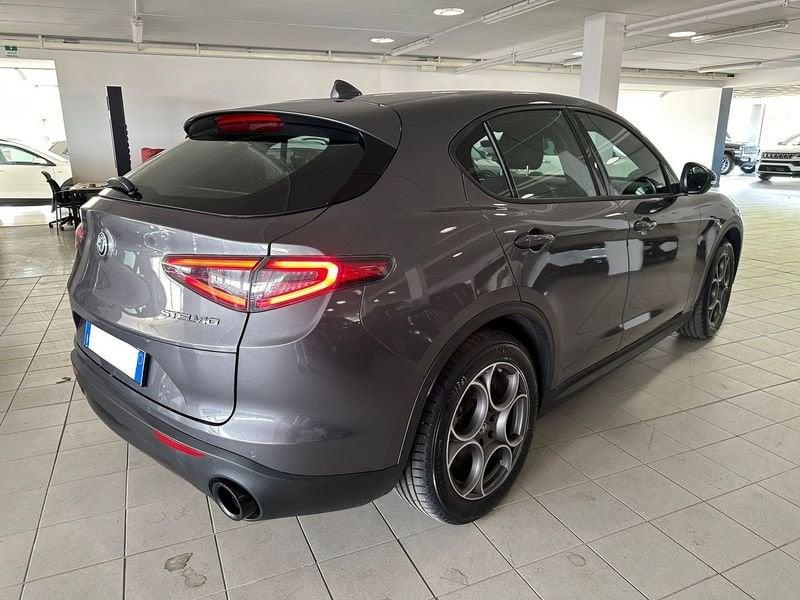 Alfa Romeo Stelvio 2.2 Turbodiesel 210 CV AT8 Q4 Sprint