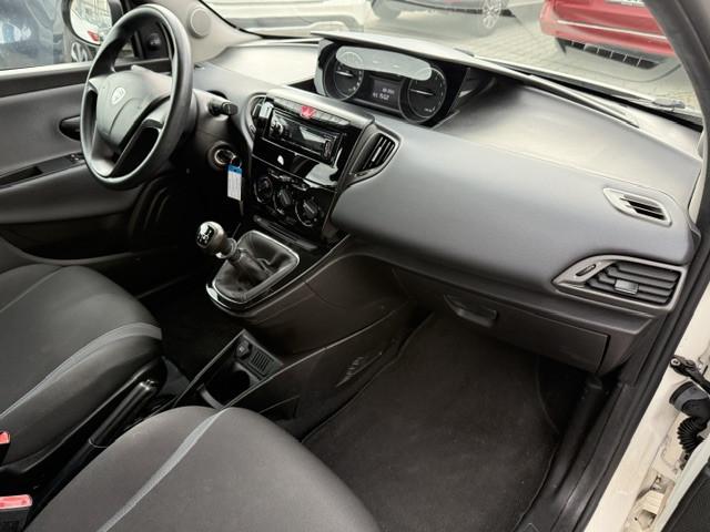 Lancia Ypsilon 5 Porte Ypsilon 1.2 Silver 69cv