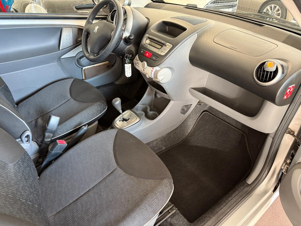 Peugeot 107 1.0 68CV 3p. AUTOMATICA - 1 PROPRIETARIO