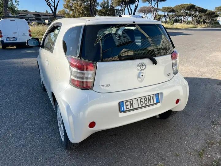 Toyota iQ 1.0 Lounge