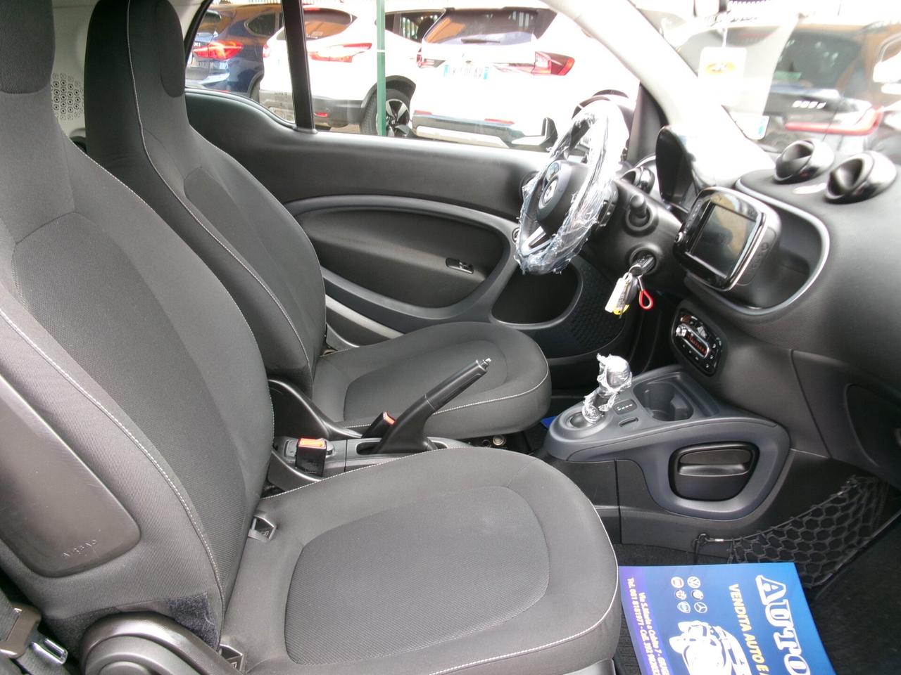 Smart ForTwo 0.9 TURBO 90CV MY 18 TWINAMIC AUTOMATICA *NAVIGATORE*