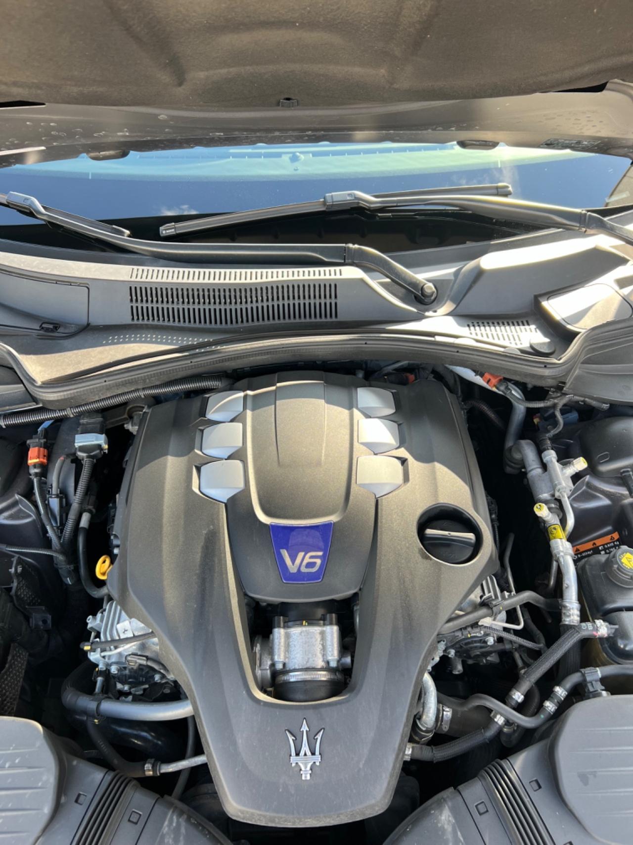 Maserati Ghibli V6 430 CV Q4 Granlusso