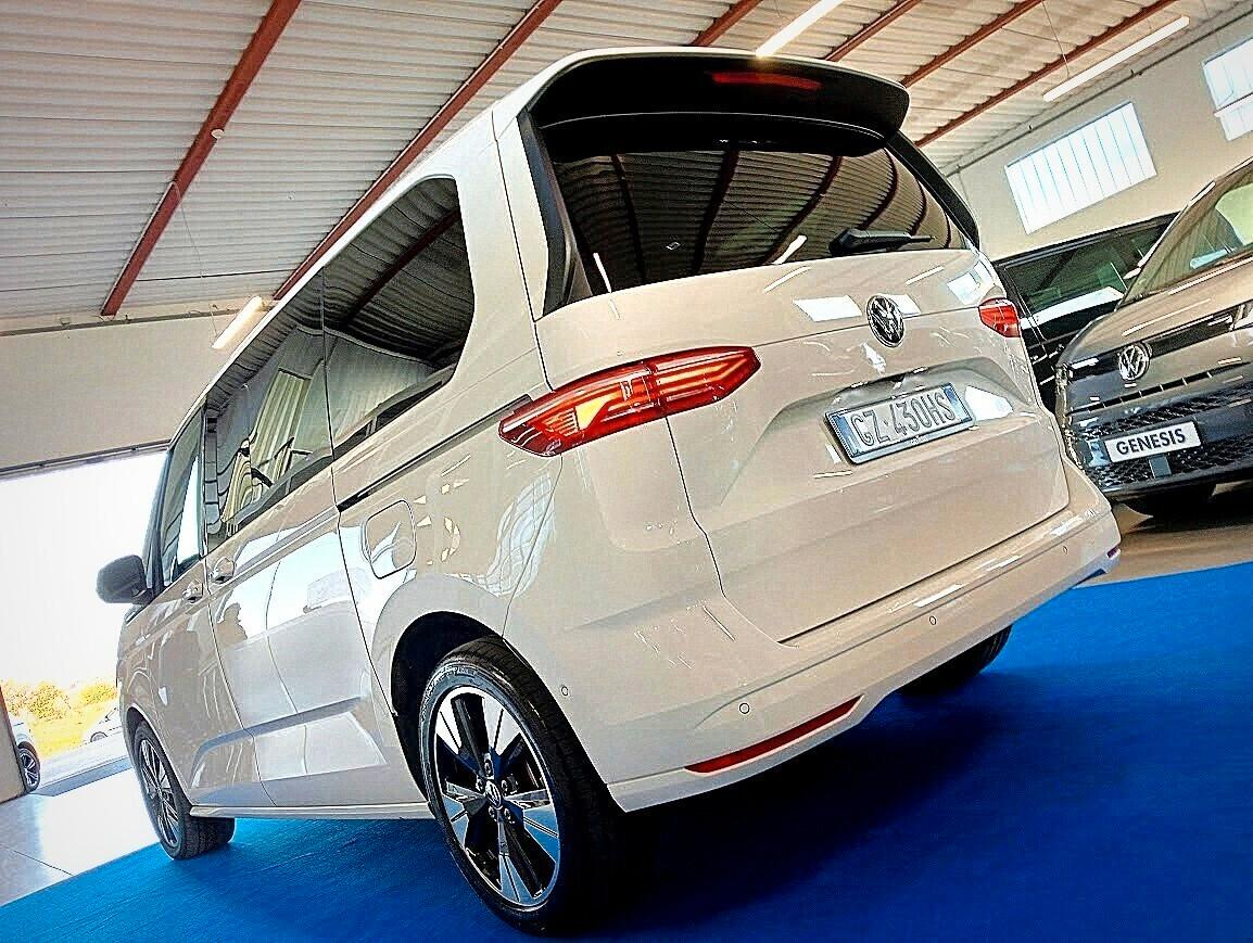 Volkswagen T7 Multivan TDI LIFE DSG MATRIX IQLIGHT 19" GANCIO VIS A VIS