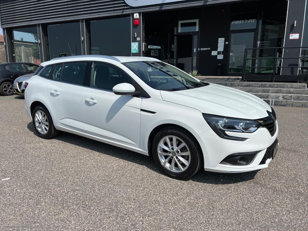 RENAULT Mégane Sporter Blue dCi 115 CV Business IVA ESPOSTA