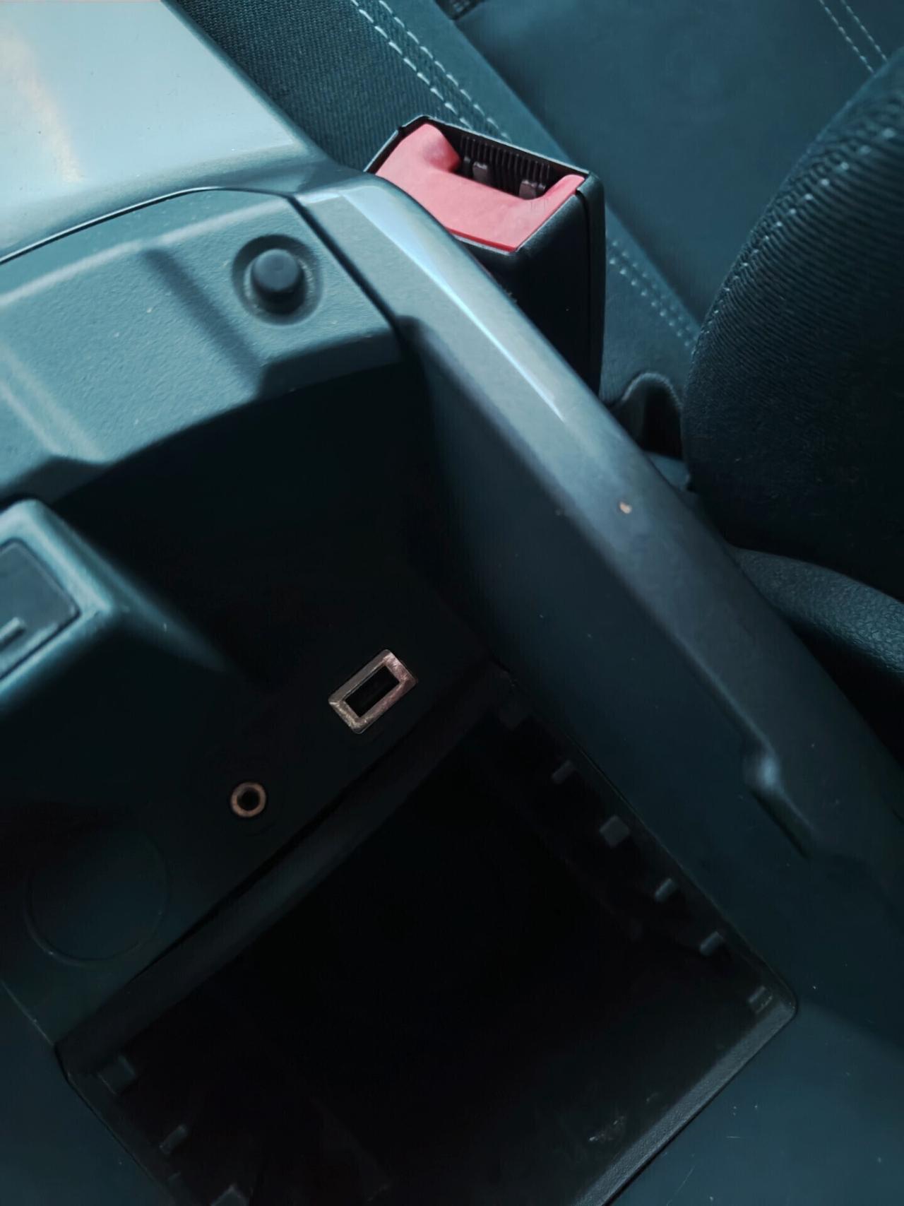 Ford C-Max 1.6 TDCi 115CV Titanium