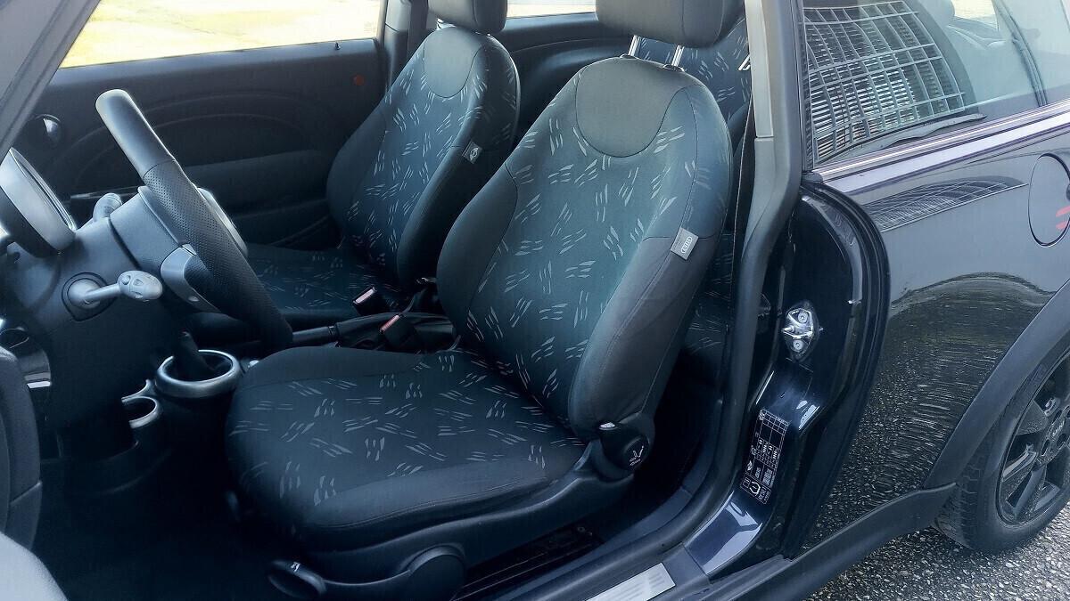 Mini Cooper 1.4 - diesel -