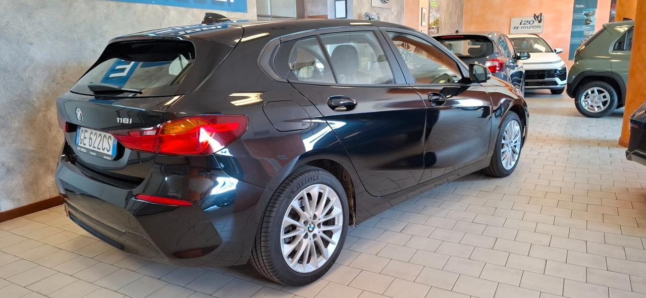 Bmw 118 118i 5p. Business Advantage