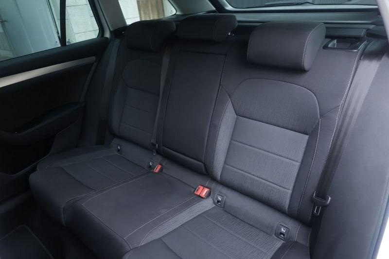 Skoda Superb Skoda Superb 2.0 TDI DSG Wagon SportLine 110KW ANNO 2017