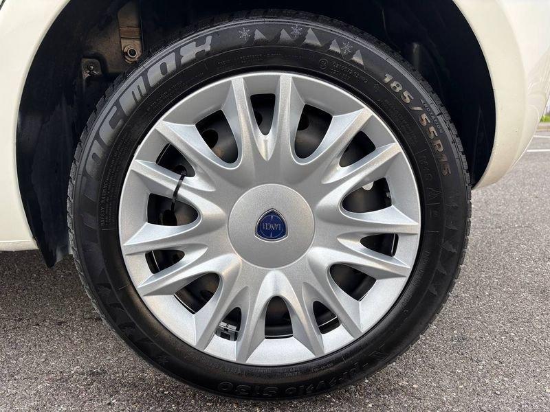 Lancia Ypsilon 1.2 Benz/GPL