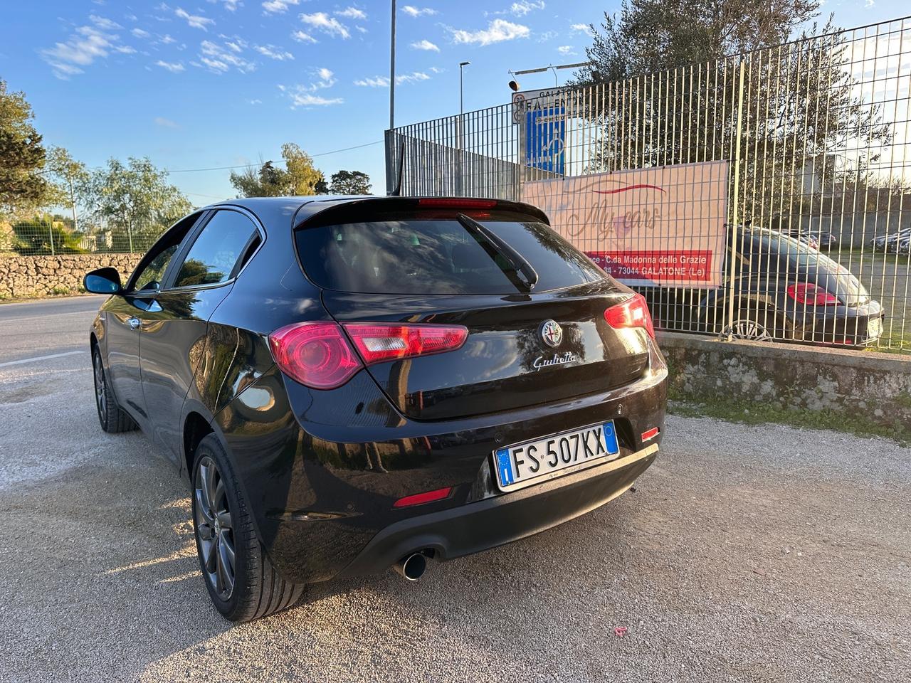 Alfa Romeo Giulietta 1.6Jtdm Distinctive-2011