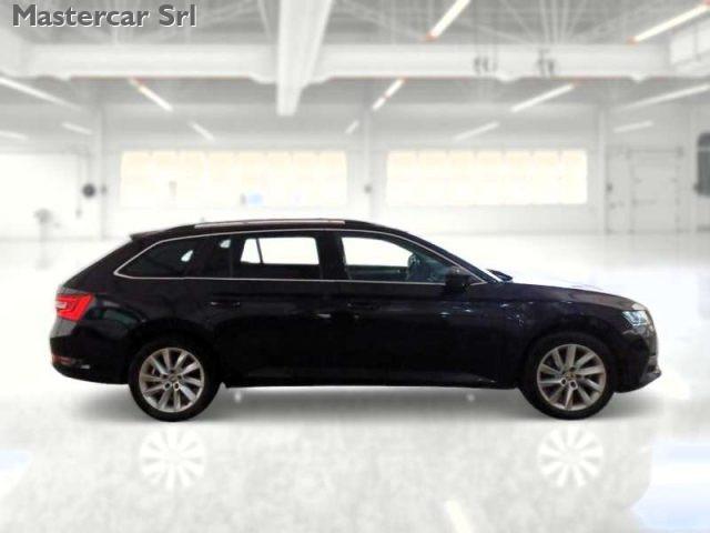SKODA Superb Superb III Wagon iV 1.4 tsi phev Executive dsg -