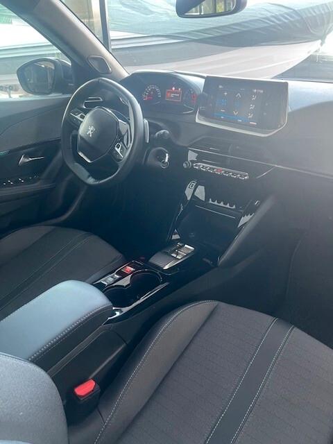 Peugeot 2008 BlueHDi 130 S&S EAT8 Allure