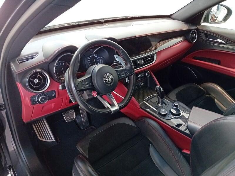 Alfa Romeo Stelvio 2.9 Bi-Turbo V6 510 CV AT8 Quadrifoglio