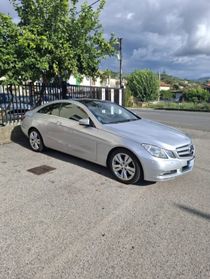 MERCEDES-BENZ E 250 CDI Coupé BlueEFFICIENCY Avantgarde