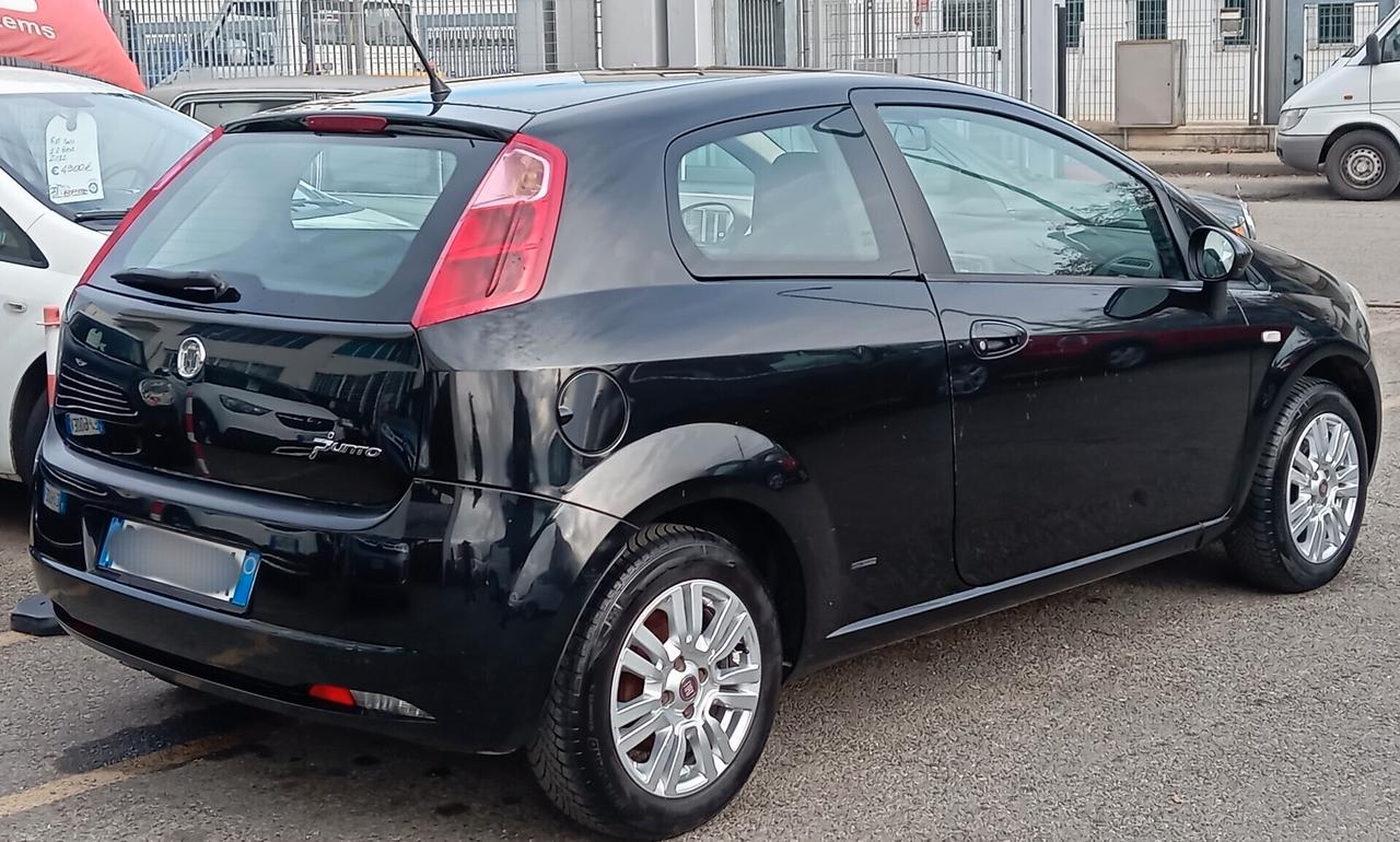 Fiat Grande Punto Grande Punto 1.3 MJT Dynamic