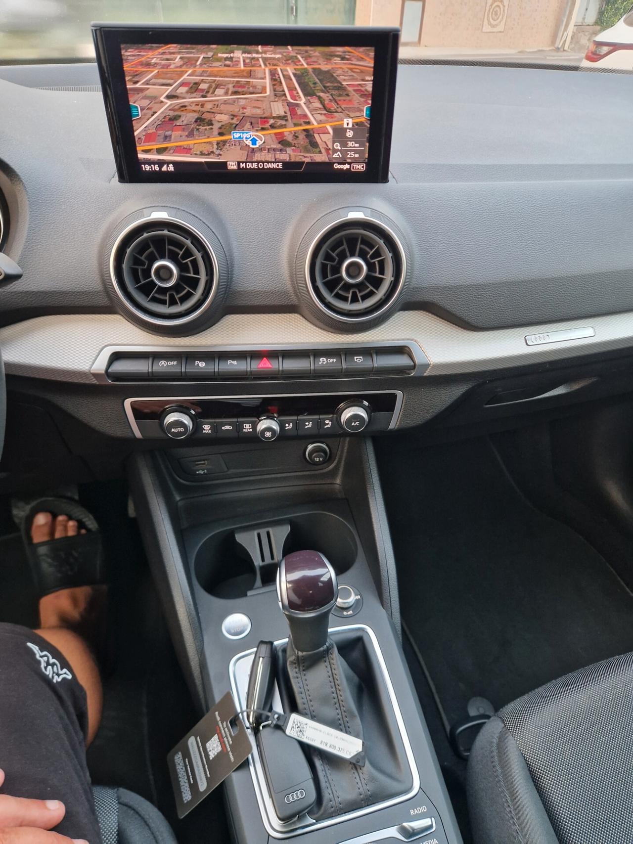 Audi Q2 30 TDI S tronic Business Advanced
