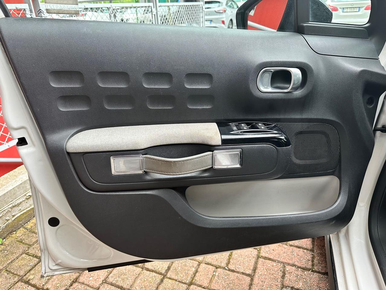 Citroen C3 Shine 1.6 Blue HDi 75
