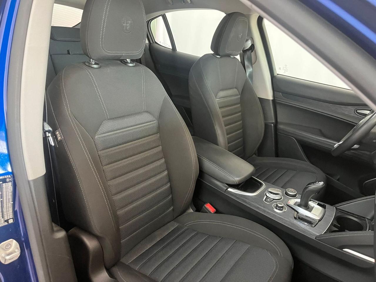 Alfa Romeo Stelvio 2.2 Turbodiesel 160 CV AT8 RWD Business ( Autocarro )