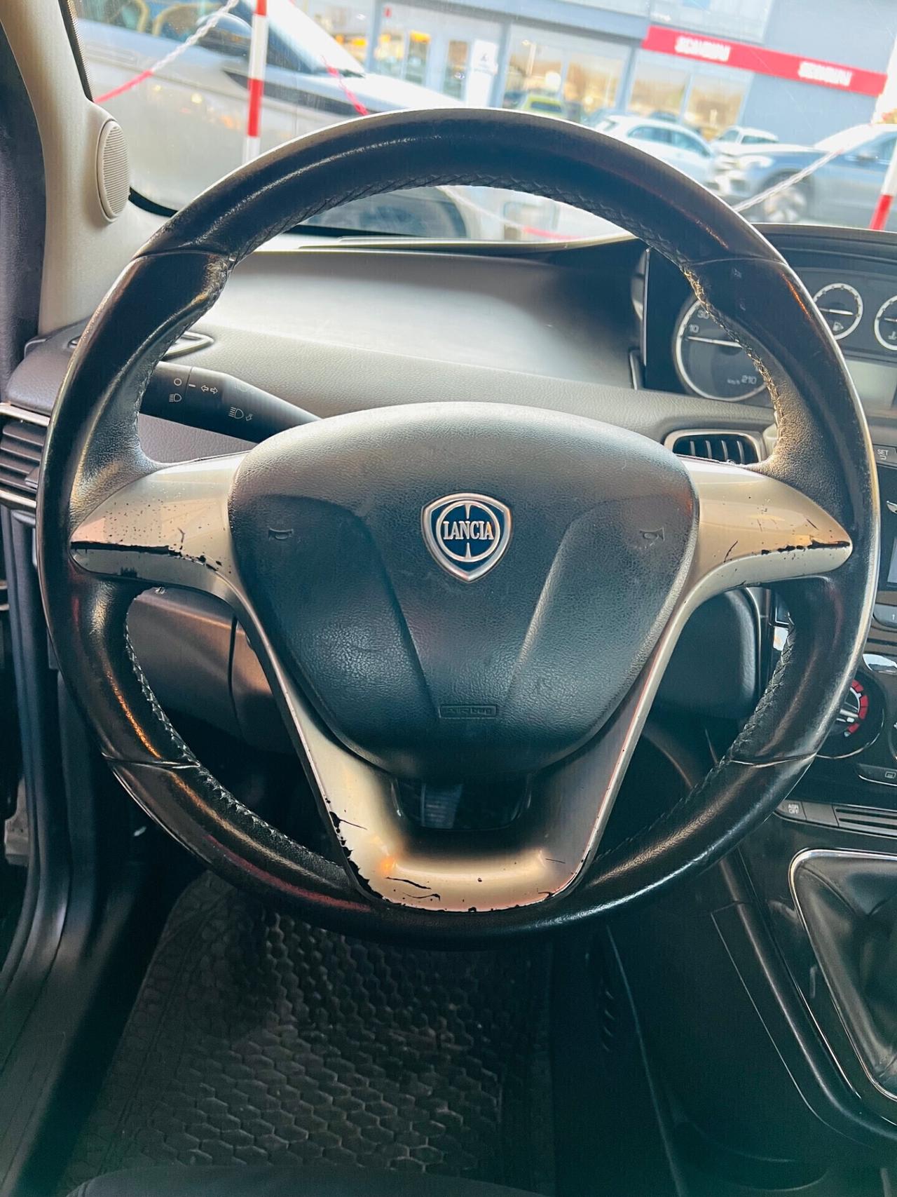 Lancia Ypsilon 1.3 MJT 16V 95 CV 5 porte S&S Platinum