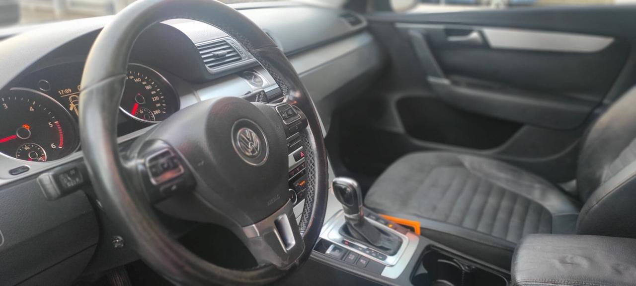 Volkswagen Passat Var. Bs. 2.0 TDI DSG High. BMT