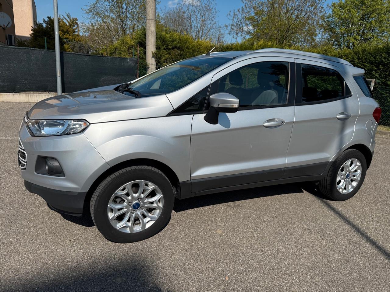 Ford EcoSport 1.5 tdci - NEOPATENTATI - 12 MESI DI GARANZIA -
