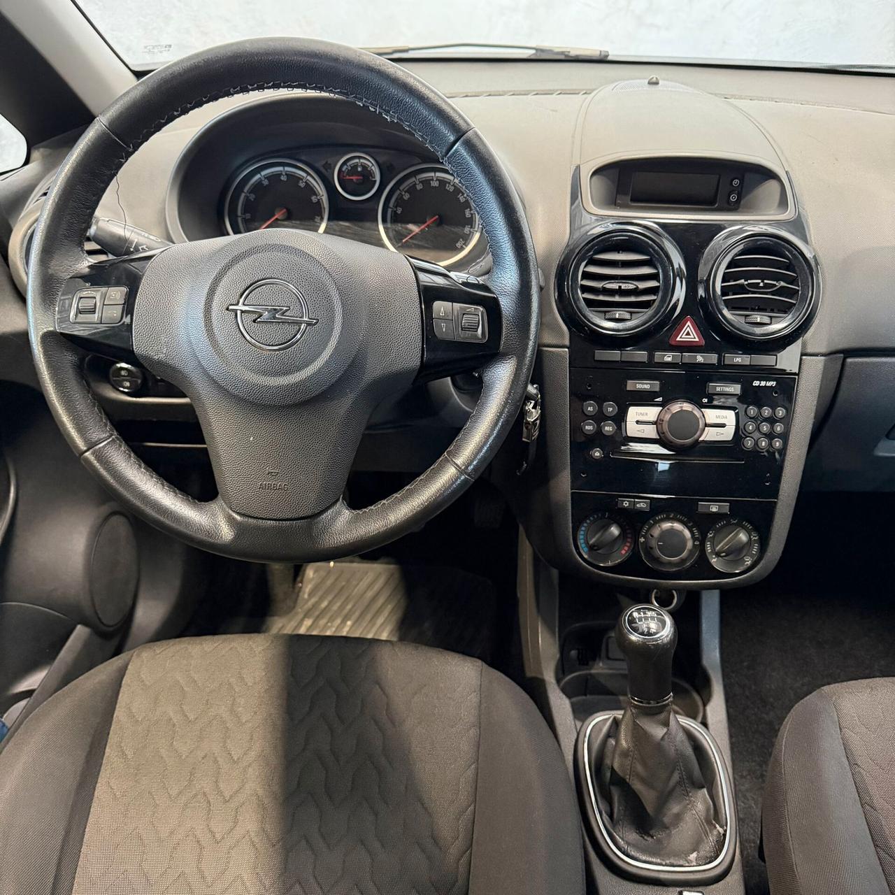 Opel Corsa 1.2 5 porte Edition