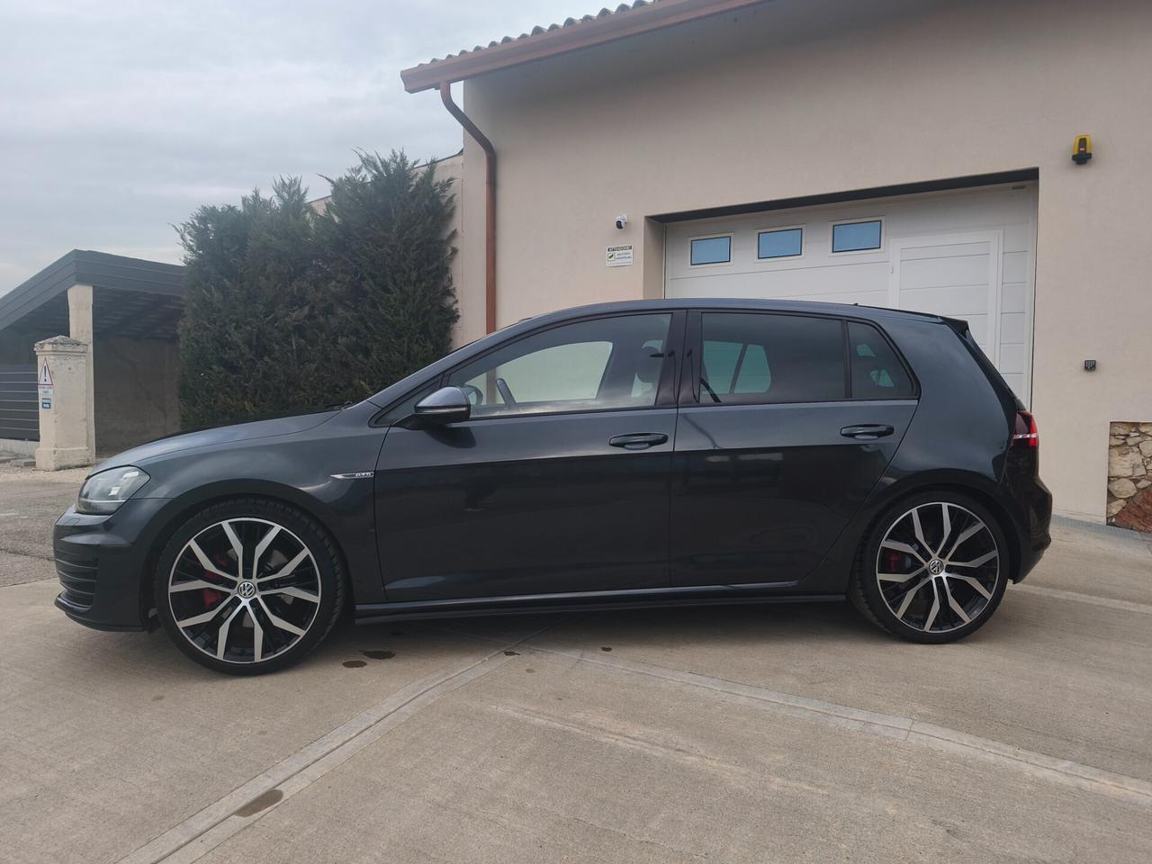 Volkswagen Golf GTD 2.0 TDI DSG 5p. BlueMotion Technology